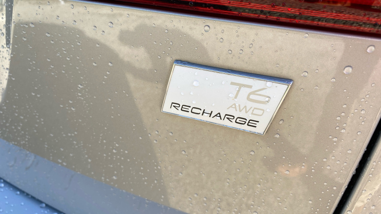 Volvo Xc60 2.0 T6 Recharge PHEV R DESIGN 5dr AWD Auto Estate